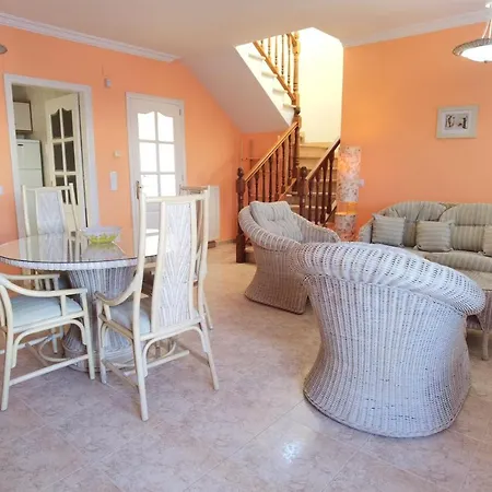 Leon Inmo Casa Roma - 12724 Holiday home *