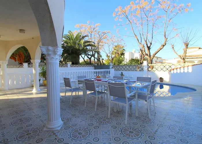 Leon Inmo Casa Roma - 12724 Feriehus Empuriabrava