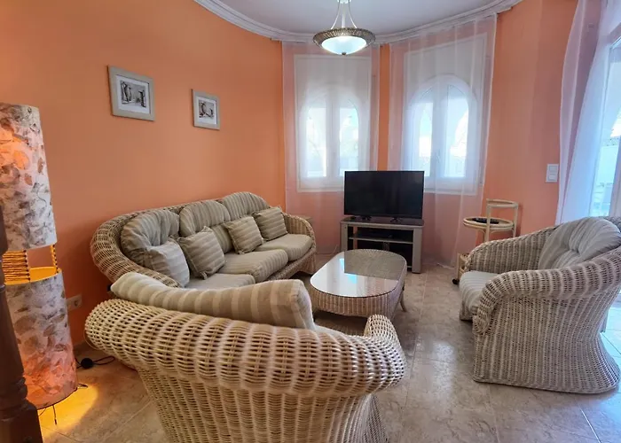 Leon Inmo Casa Roma - 12724 Feriehus Empuriabrava
