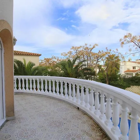 Leon Inmo Casa Roma - 12724 Vakantiehuis Empuriabrava
